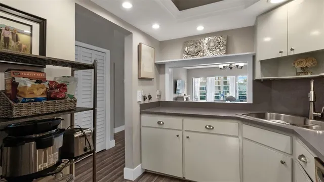 $275,000 | 1100 Southwest 12th Court, Unit 109, Fort Lauderdale, FL 33315