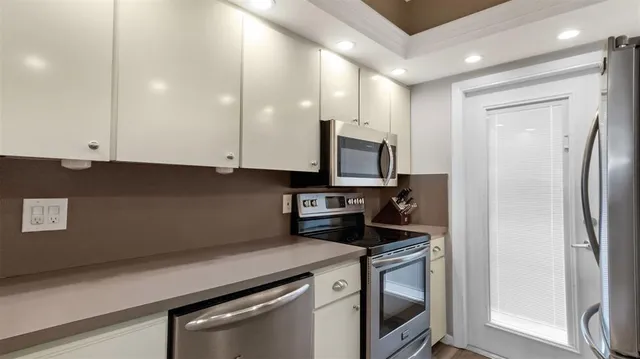 $275,000 | 1100 Southwest 12th Court, Unit 109, Fort Lauderdale, FL 33315