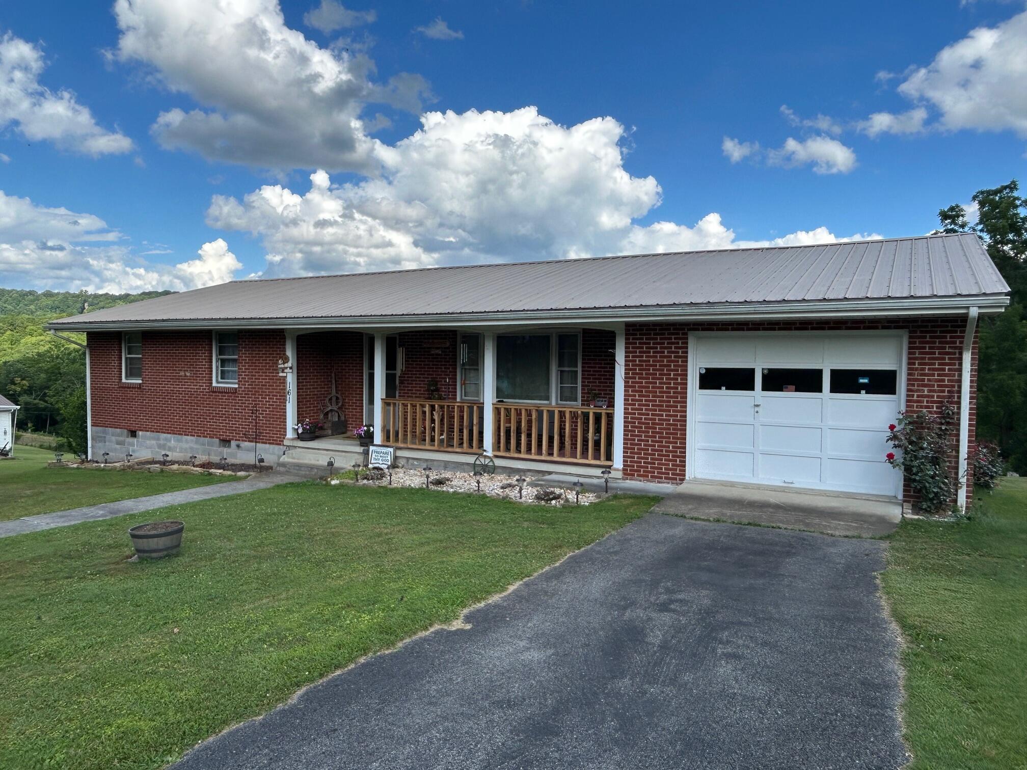 161 Alderson Heights Road Alderson, WV 24910 - Photo 2 of 32 Gallery Image 2