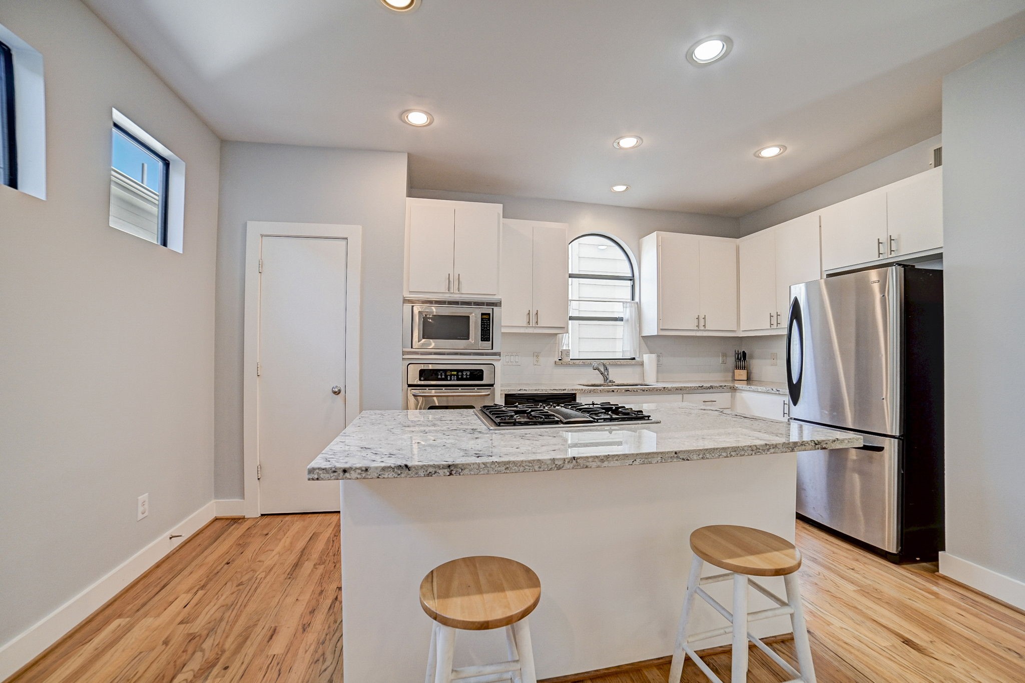5838 Larkin Street Houston, TX 77007 - Photo 11 of 44