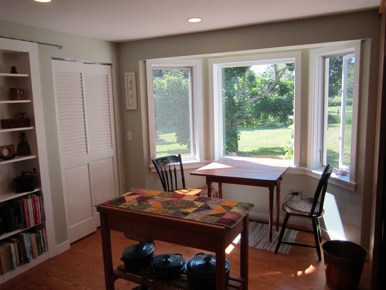 23 County Road New London, NH 03257 - Photo 8 of 28