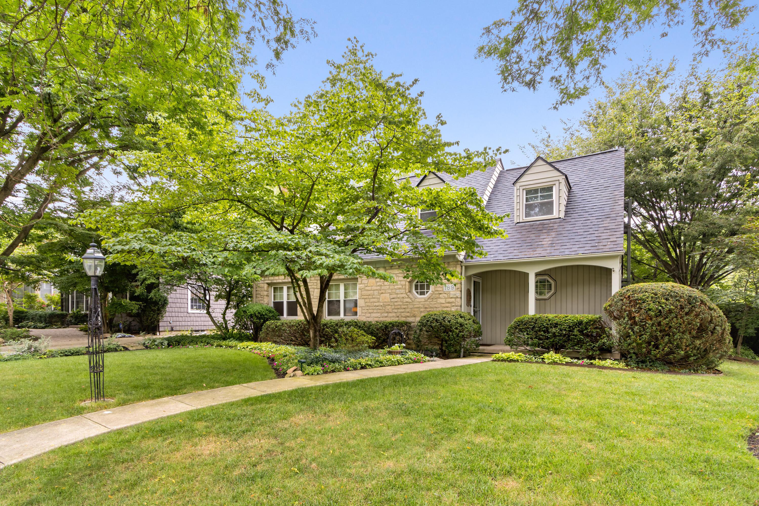 189 Nottingham Road Columbus, OH 43214 - Photo 1 of 45 189 Nottingham Road (Exterior)-13.jpg-FU