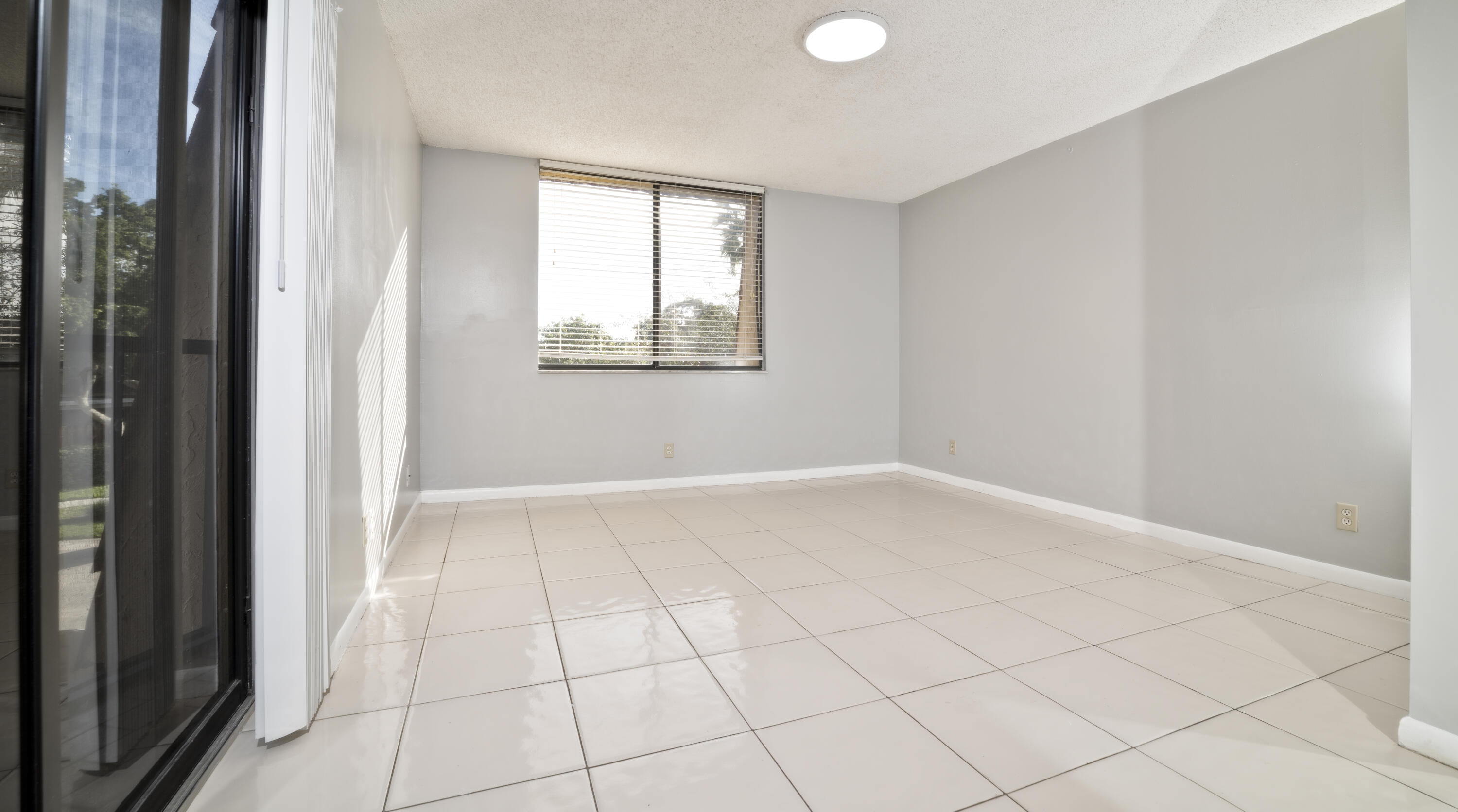 8353 Trent Court, Unit C Boca Raton, FL 33433 - Photo 5 of 21 _RW26224-Edit