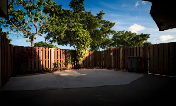 $2,350 | 8353 Trent Court, Unit C, Boca Raton, FL 33433