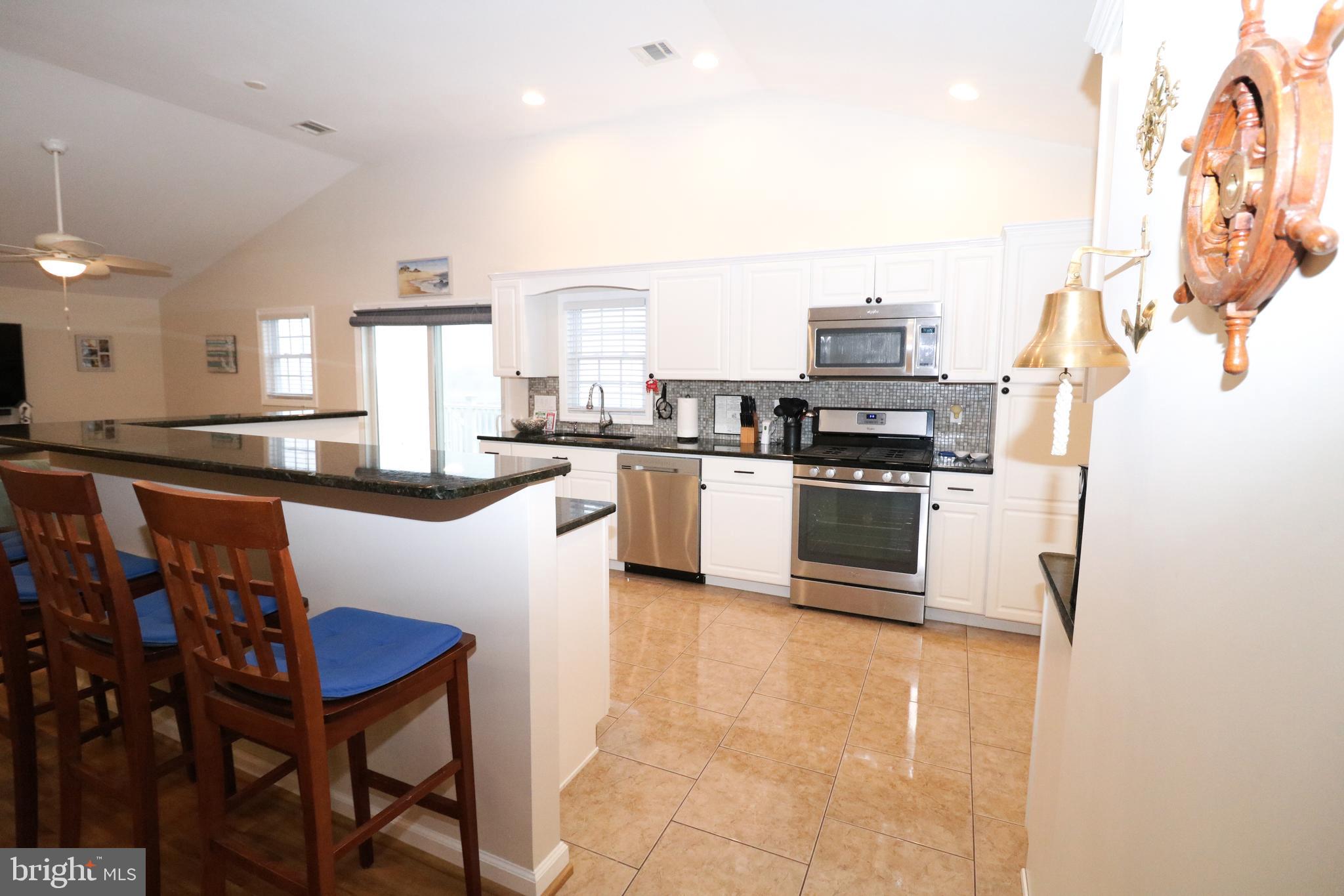 345 Kingfisher Road Tuckerton, NJ 08087 - Photo 19 of 40 Beautiful stainless steel appliances.