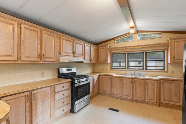 $275,000 | 398 Washington Road, Waldoboro, ME 04572