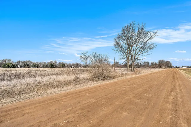 $60,000 | 4 South 11th Street, Schoolcraft, MI 49087