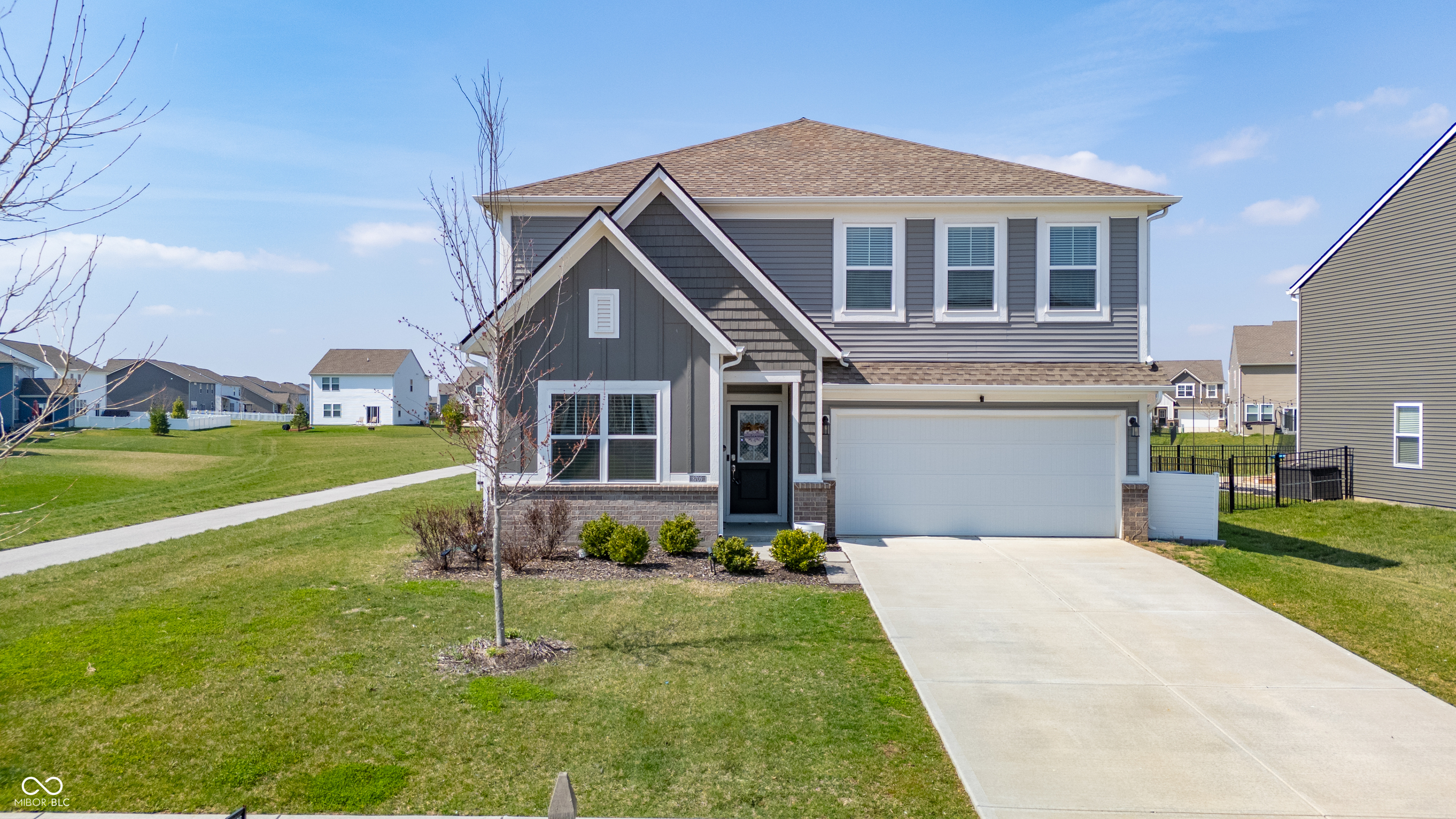 8709 Winton Place Pendleton, IN 46064 - Photo 2 of 60