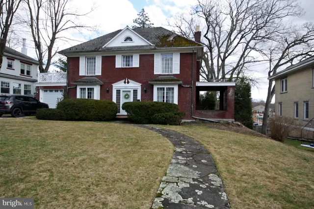 $175,000 | 227 North 2nd Street, Oakland, MD 21550