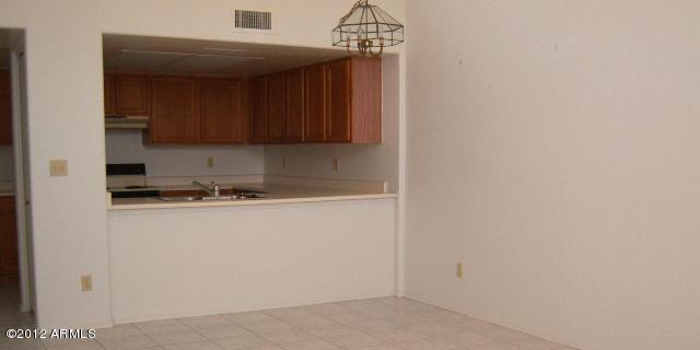 2100 West Lemon Tree Place, Unit 15 Chandler, AZ 85224 - Photo 5 of 6 Dining Room