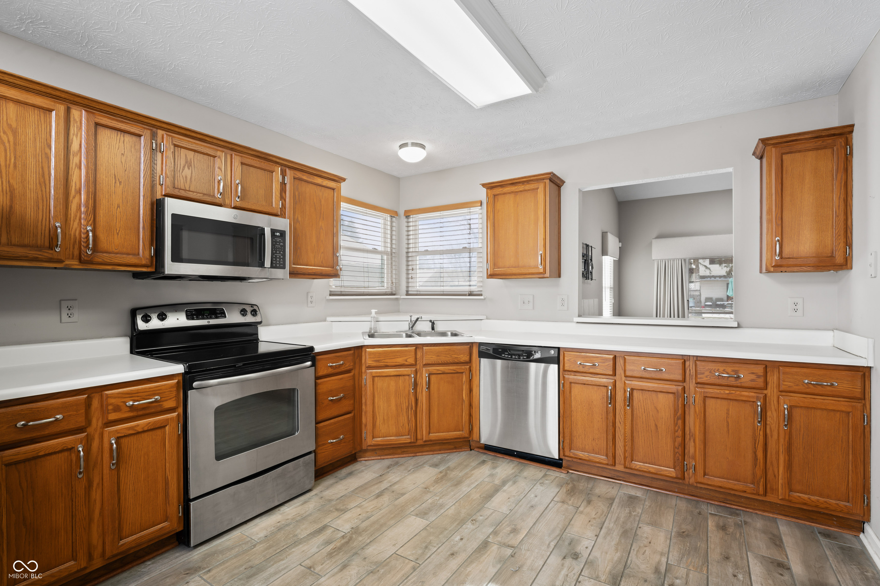 6751 Wild Cherry Drive Fishers, IN 46038 - Photo 12 of 25