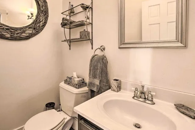 $800,000 | 367 Lower Ring Road, Montgomery, VT 05471