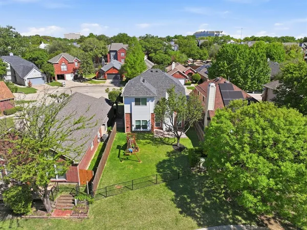 $389,999 | 2316 Leafy Glen Court, Bedford, TX 76022