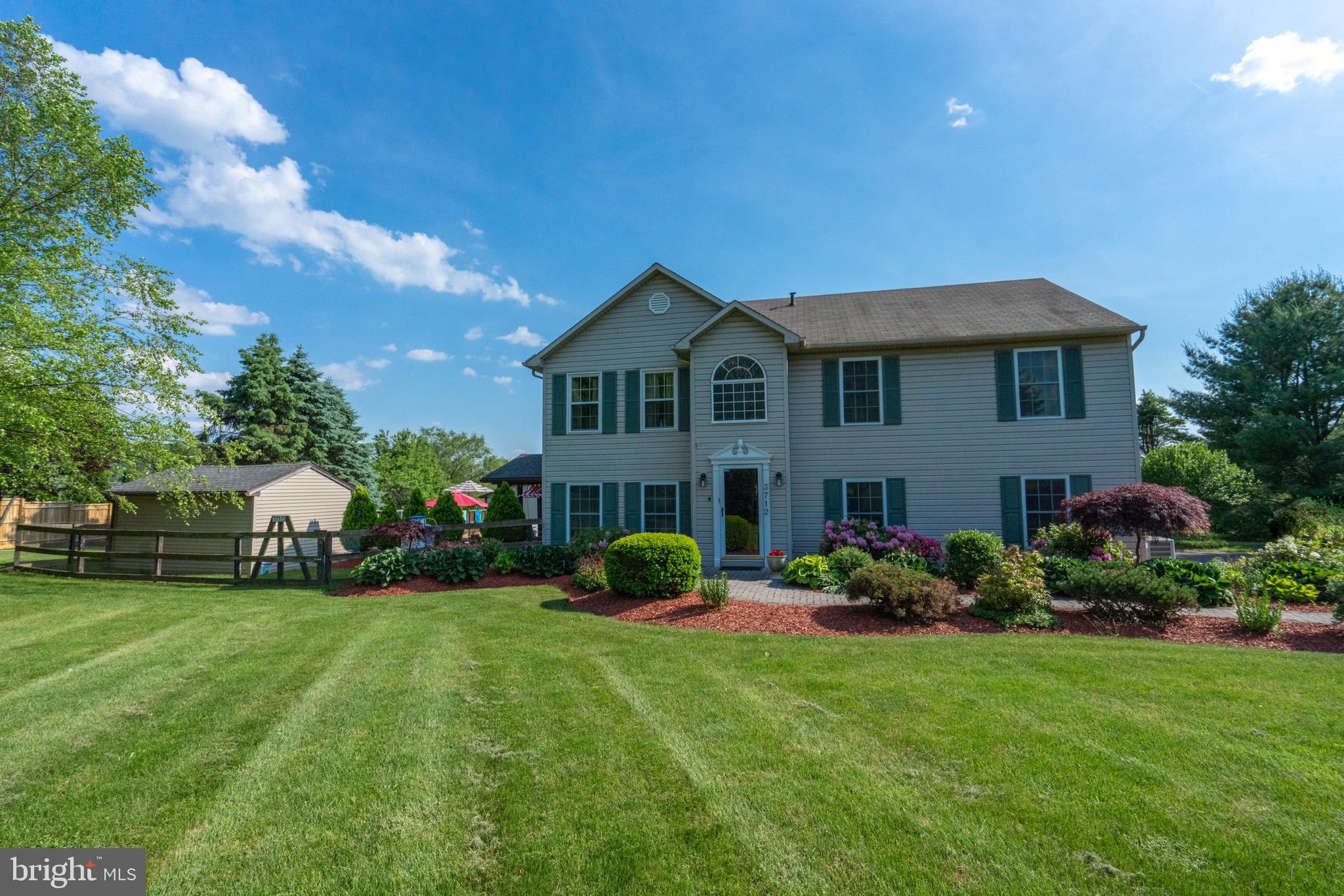 3712 Eagle Road Slatington, PA 18080 - Photo 3 of 50 Gallery Image 3