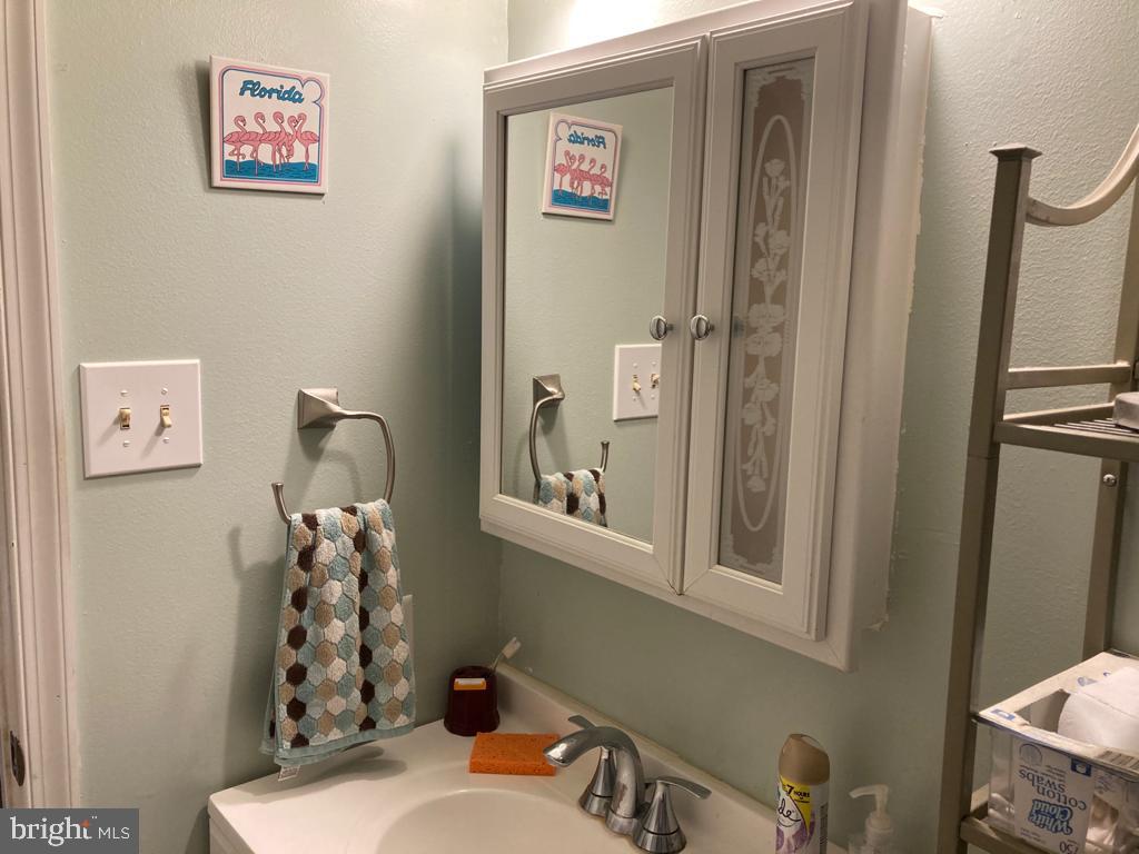 7011 Glen Spring Road Baltimore, MD 21244 - Photo 13 of 14