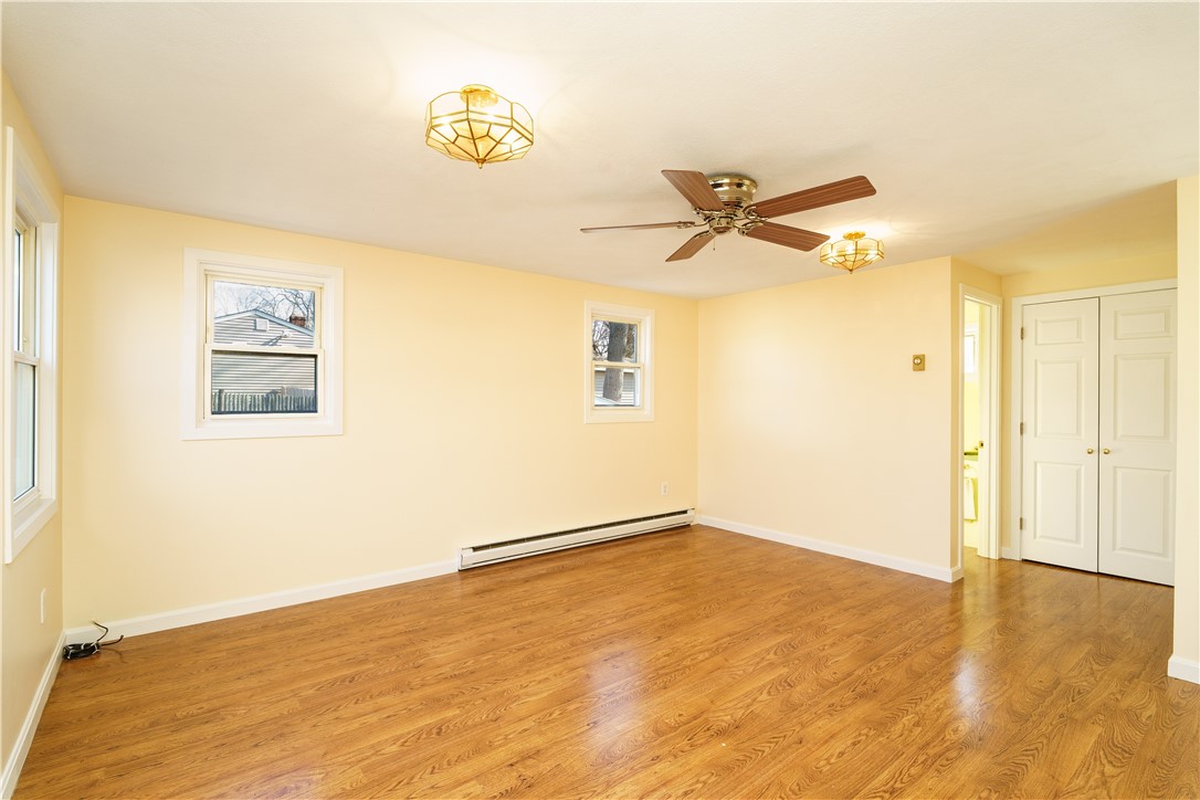 112 Brookwood Road Warwick, RI 02889 - Photo 5 of 32 Gallery Image 5
