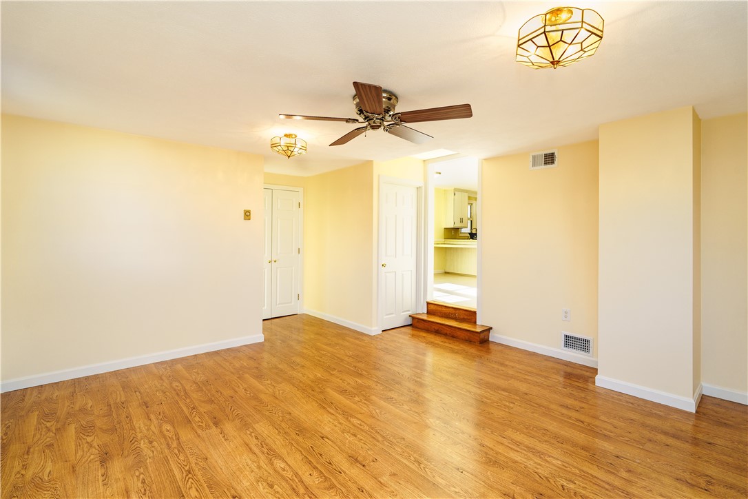 112 Brookwood Road Warwick, RI 02889 - Photo 8 of 32 Gallery Image 8