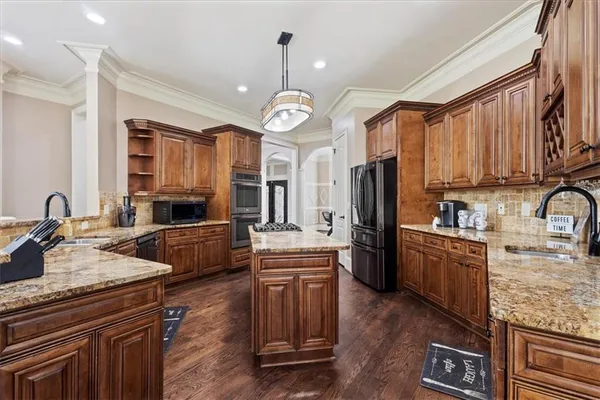 $875,000 | 1859 Mountain Shadow, Smoke Rise, GA 30087