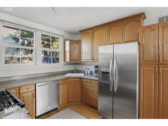 $489,900 | 8413 Northeast Pacific Street, Portland, OR 97220