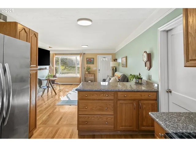 $489,900 | 8413 Northeast Pacific Street, Portland, OR 97220