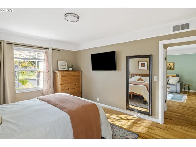 $489,900 | 8413 Northeast Pacific Street, Portland, OR 97220