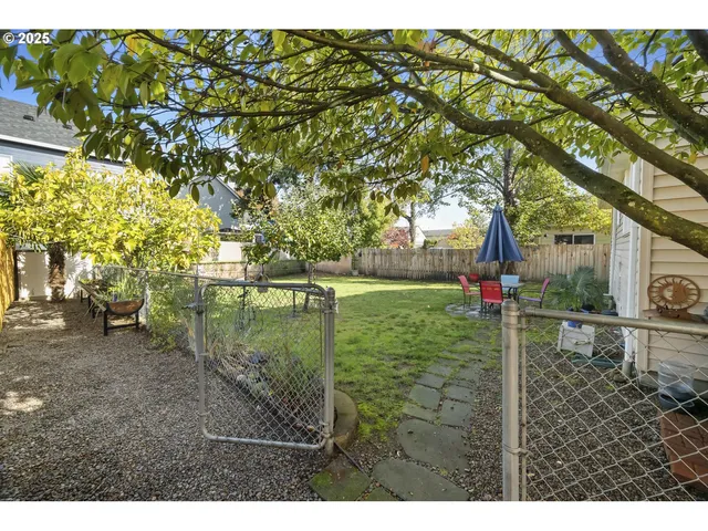 $489,900 | 8413 Northeast Pacific Street, Portland, OR 97220