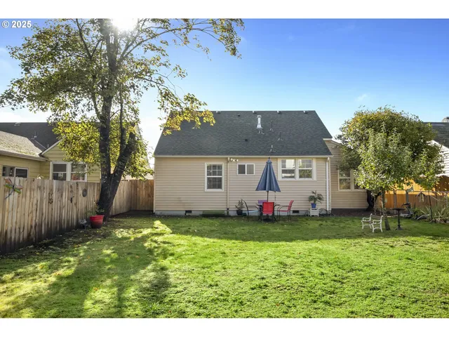 $489,900 | 8413 Northeast Pacific Street, Portland, OR 97220