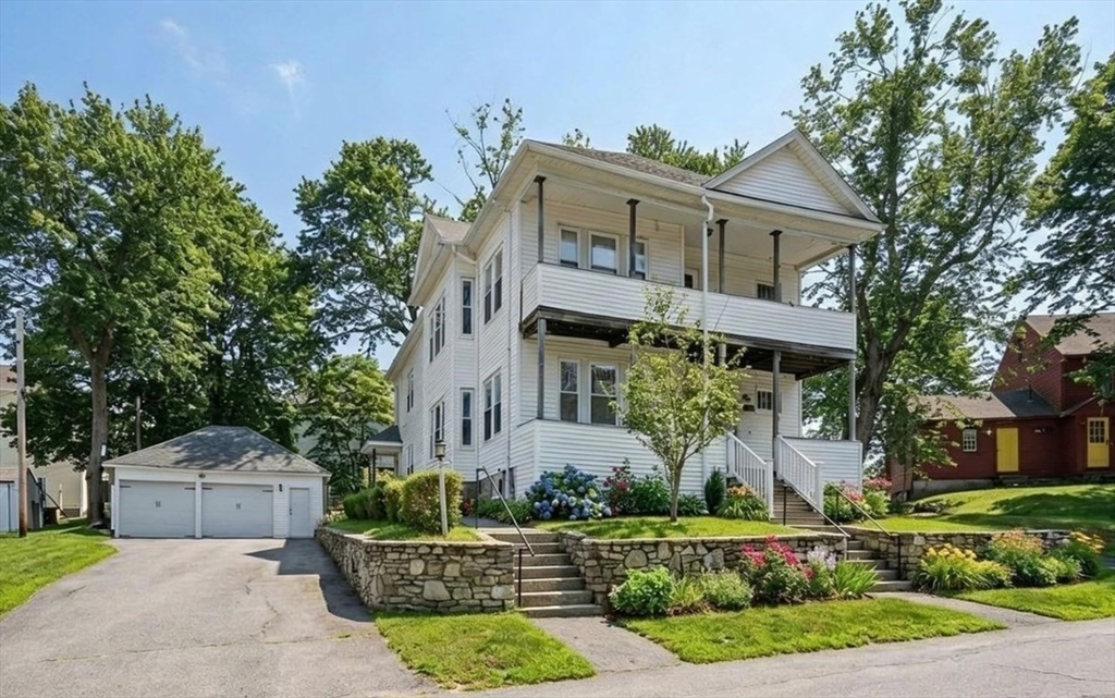 24 Ingleside Avenue Worcester, MA 01604 - Photo 1 of 39