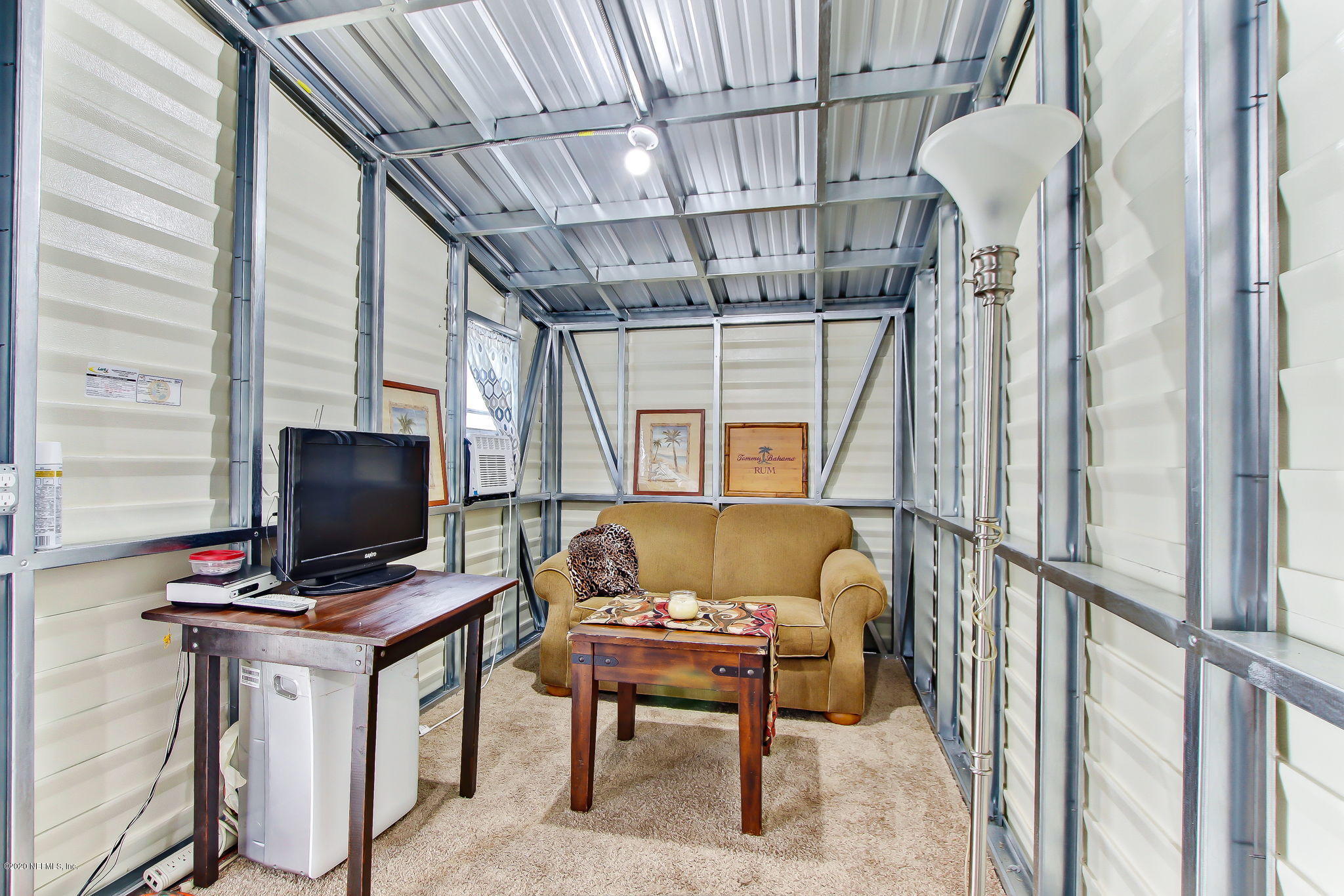 4637 Cambridge Road Jacksonville, FL 32210 - Photo 44 of 49 Interior of She shed