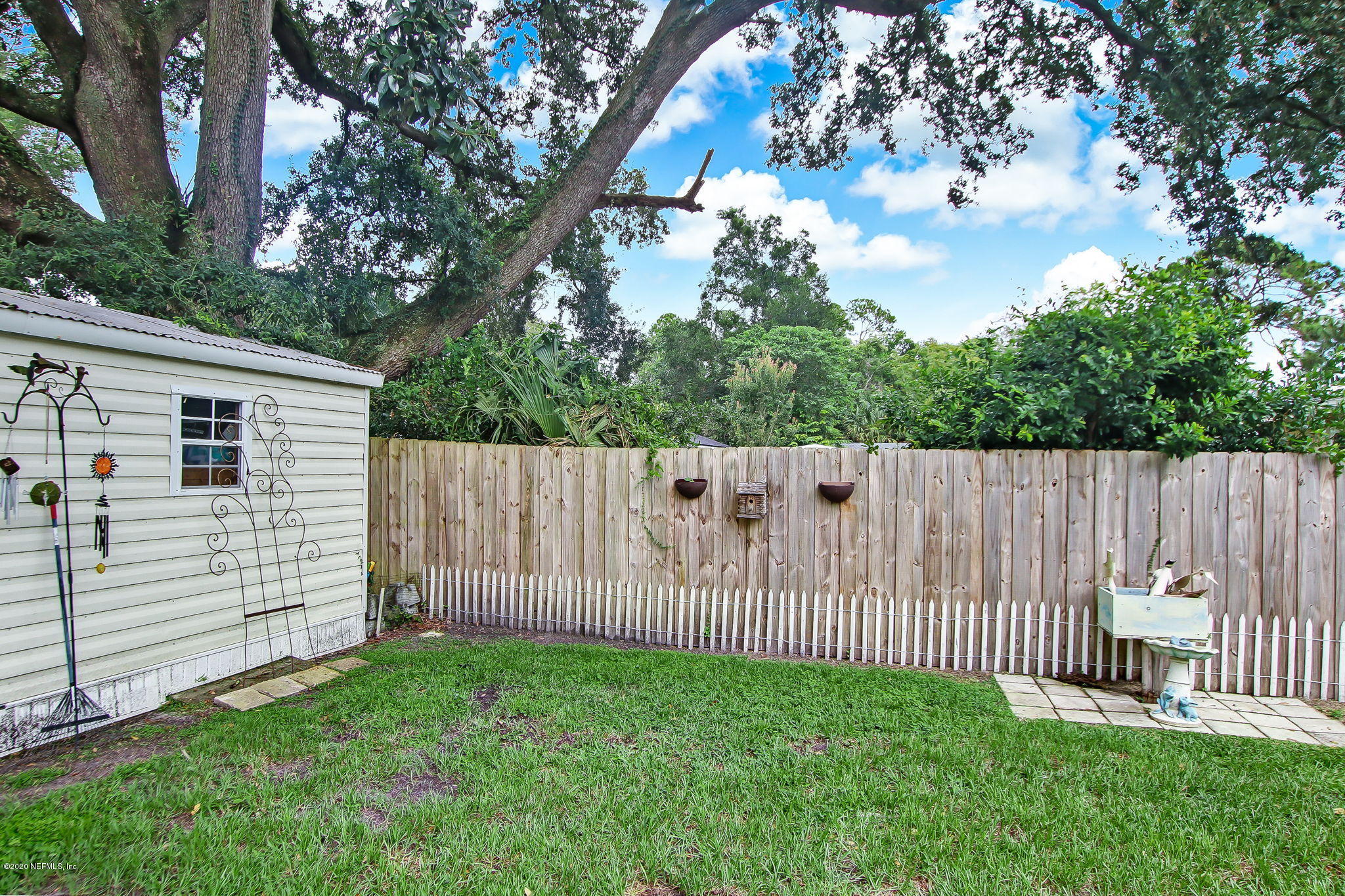 4637 Cambridge Road Jacksonville, FL 32210 - Photo 46 of 49 Wood privacy fence