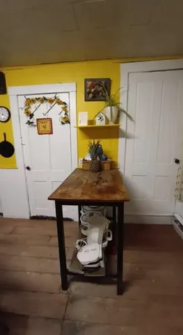 $90,000 | 888 Pleasant Street, West Rutland, VT 05777