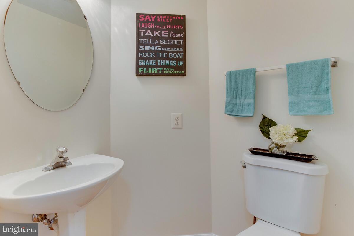 1506 Shellford Lane Accokeek, MD 20607 - Photo 32 of 47 Half bathroom or powder room.