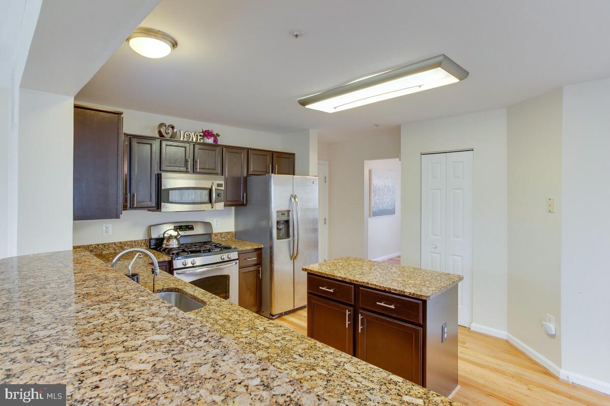 1506 Shellford Lane Accokeek, MD 20607 - Photo 7 of 47 With an island.