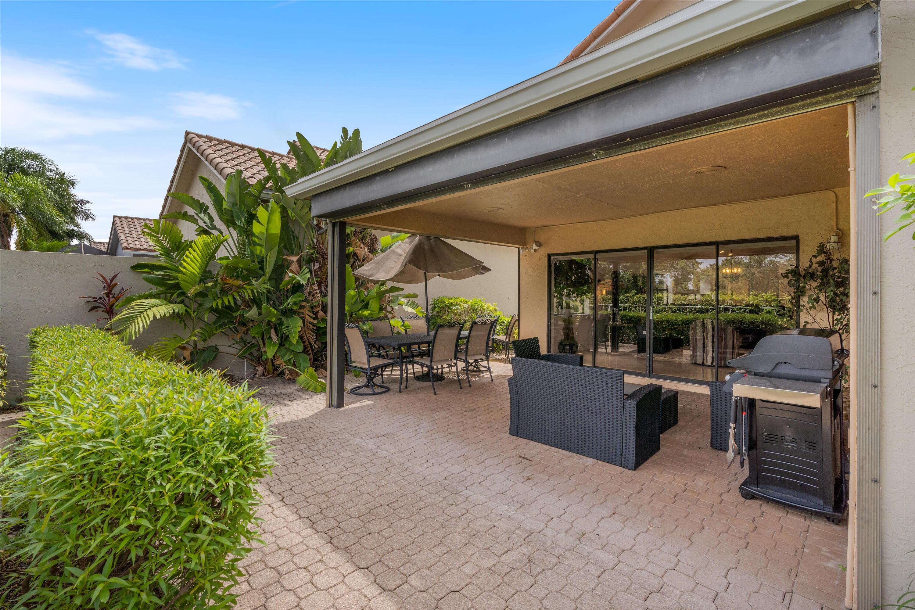 17358 Vía Capri East Boca Raton, FL 33496 - Photo 19 of 20 Covered Patio