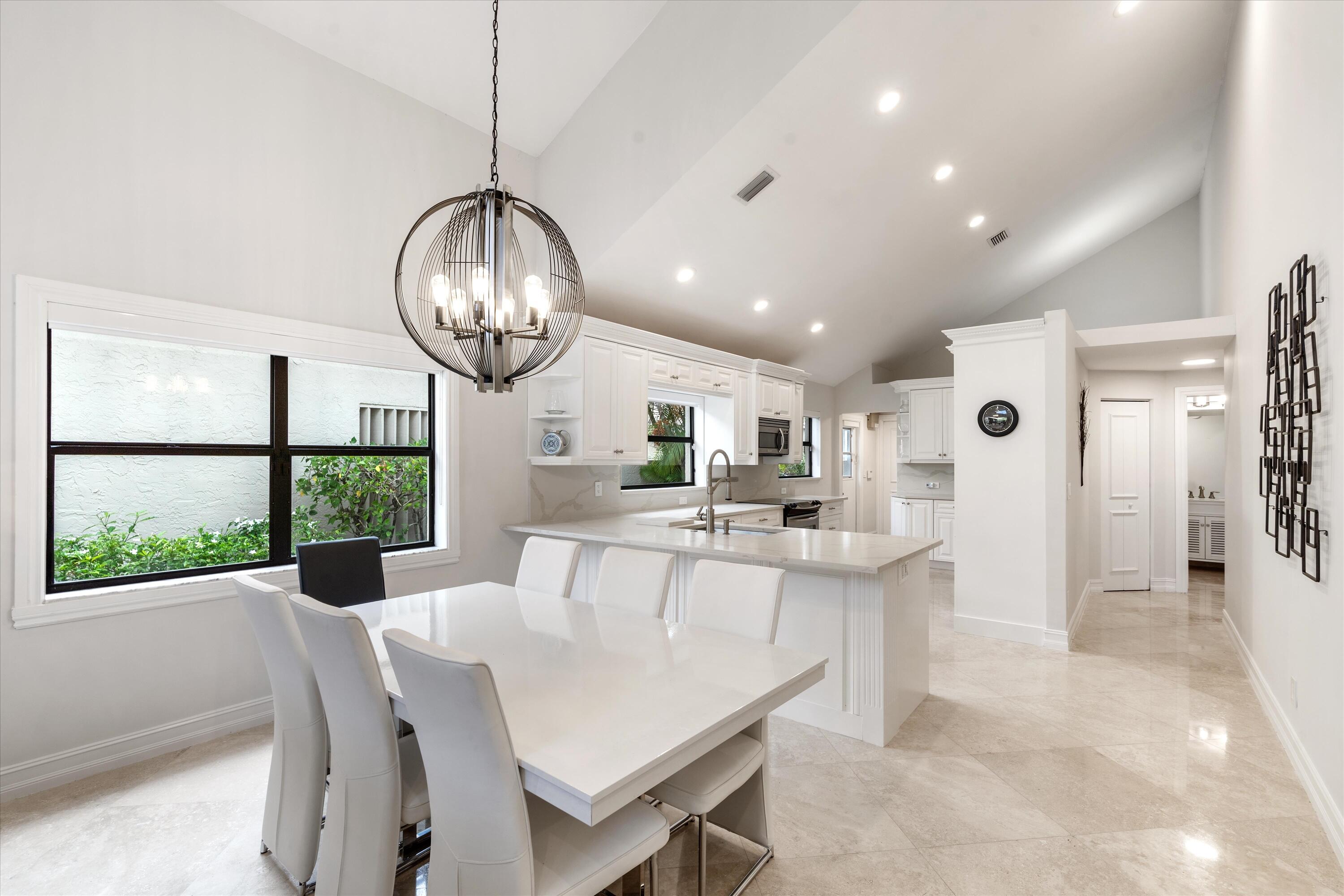 17358 Vía Capri East Boca Raton, FL 33496 - Photo 3 of 20 Dining Room/Kitchen