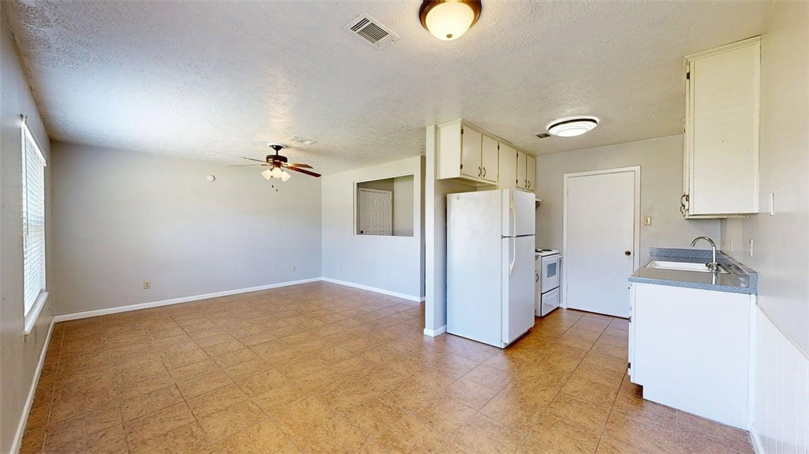 704 Vassar Court, Unit A College Station, TX 77840 - Photo 6 of 24