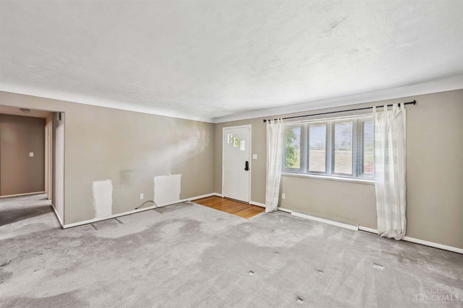 6392 Mullen Road Cincinnati, OH 45247 - Photo 2 of 41 Gallery Image 2