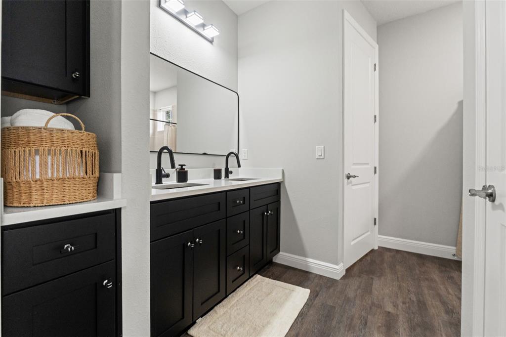 9023 Glenarm Way Weeki Wachee, FL 34613 - Photo 5 of 52