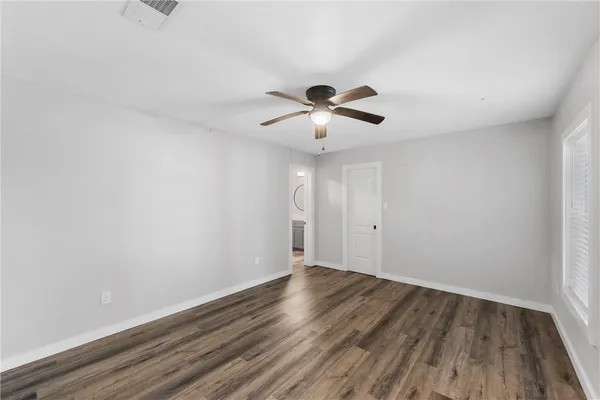 $475,000 | 300 Baker Lane, Robinson, TX 76706