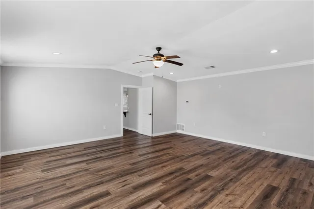 $475,000 | 300 Baker Lane, Robinson, TX 76706