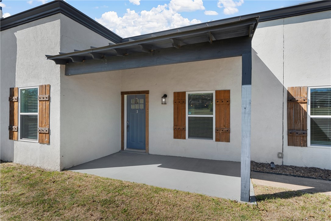 300 Baker Lane Robinson, TX 76706 - Photo 3 of 34