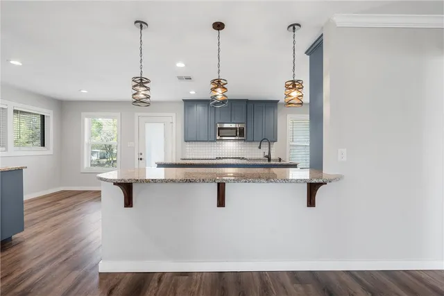 $475,000 | 300 Baker Lane, Robinson, TX 76706