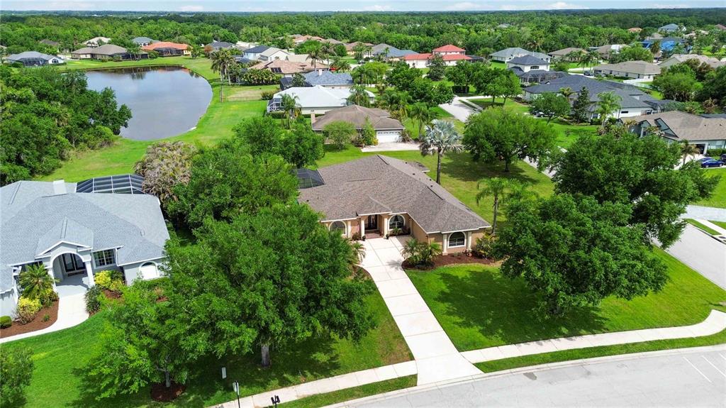 15458 Mulholland Road Parrish, FL 34219 - Photo 4 of 53