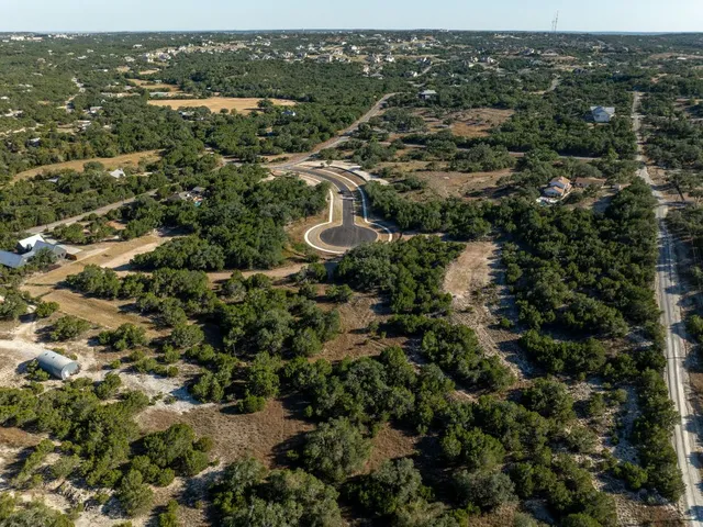 $1,900,000 | 4 Midnight Sky Drive, Austin, TX 78737