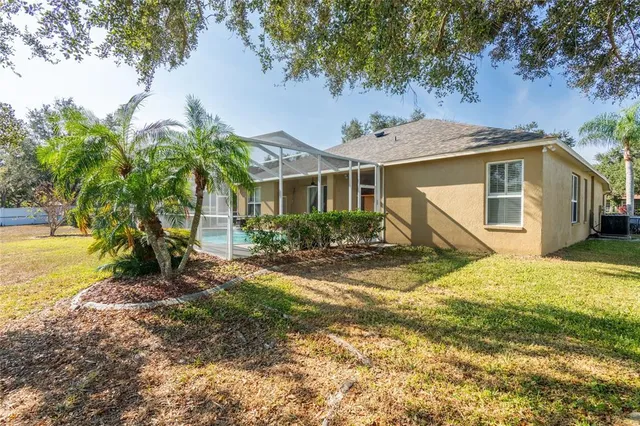 a view of an outdoor space and a yard