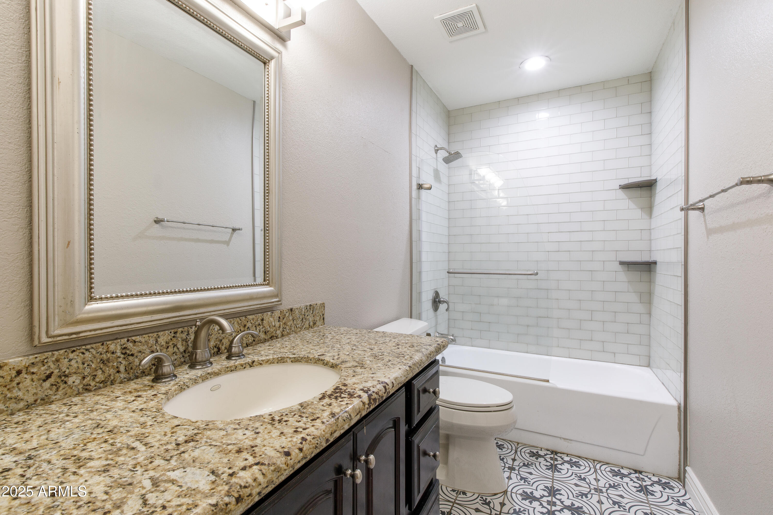 5317 East Kathleen Road Scottsdale, AZ 85254 - Photo 12 of 16 5317 E Kathleen-12