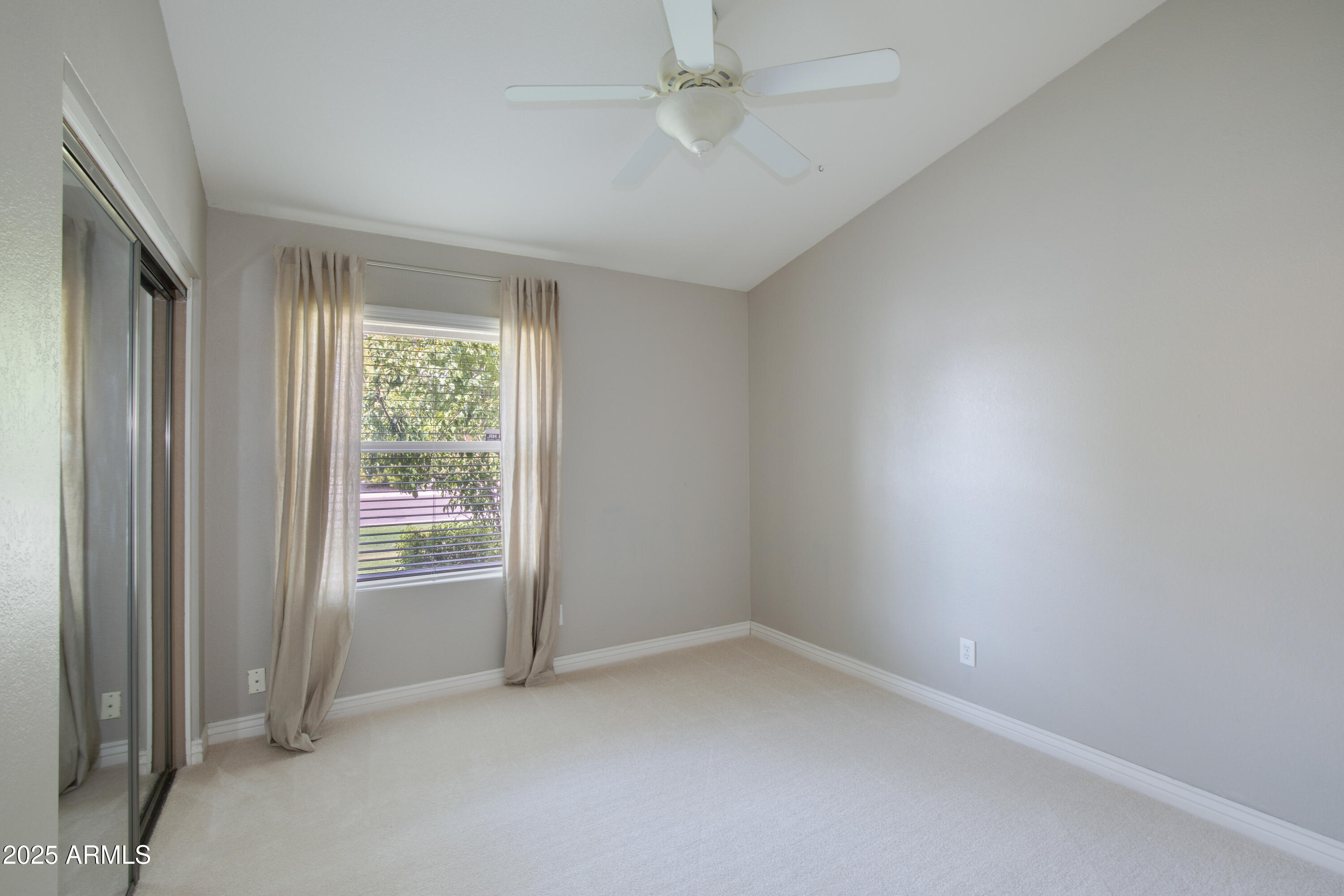 5317 East Kathleen Road Scottsdale, AZ 85254 - Photo 13 of 16 5317 E Kathleen-13