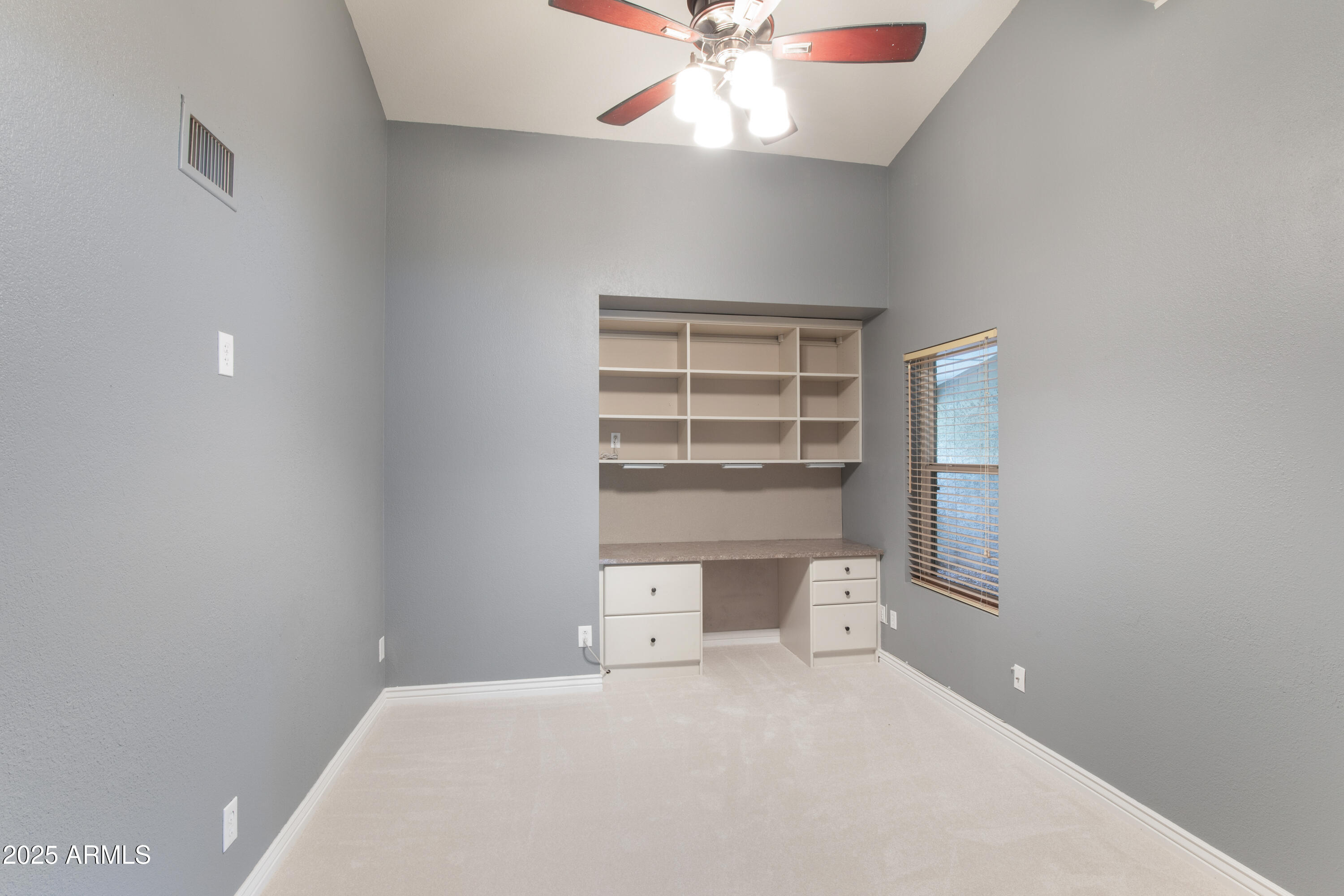 5317 East Kathleen Road Scottsdale, AZ 85254 - Photo 4 of 16 5317 E Kathleen-4