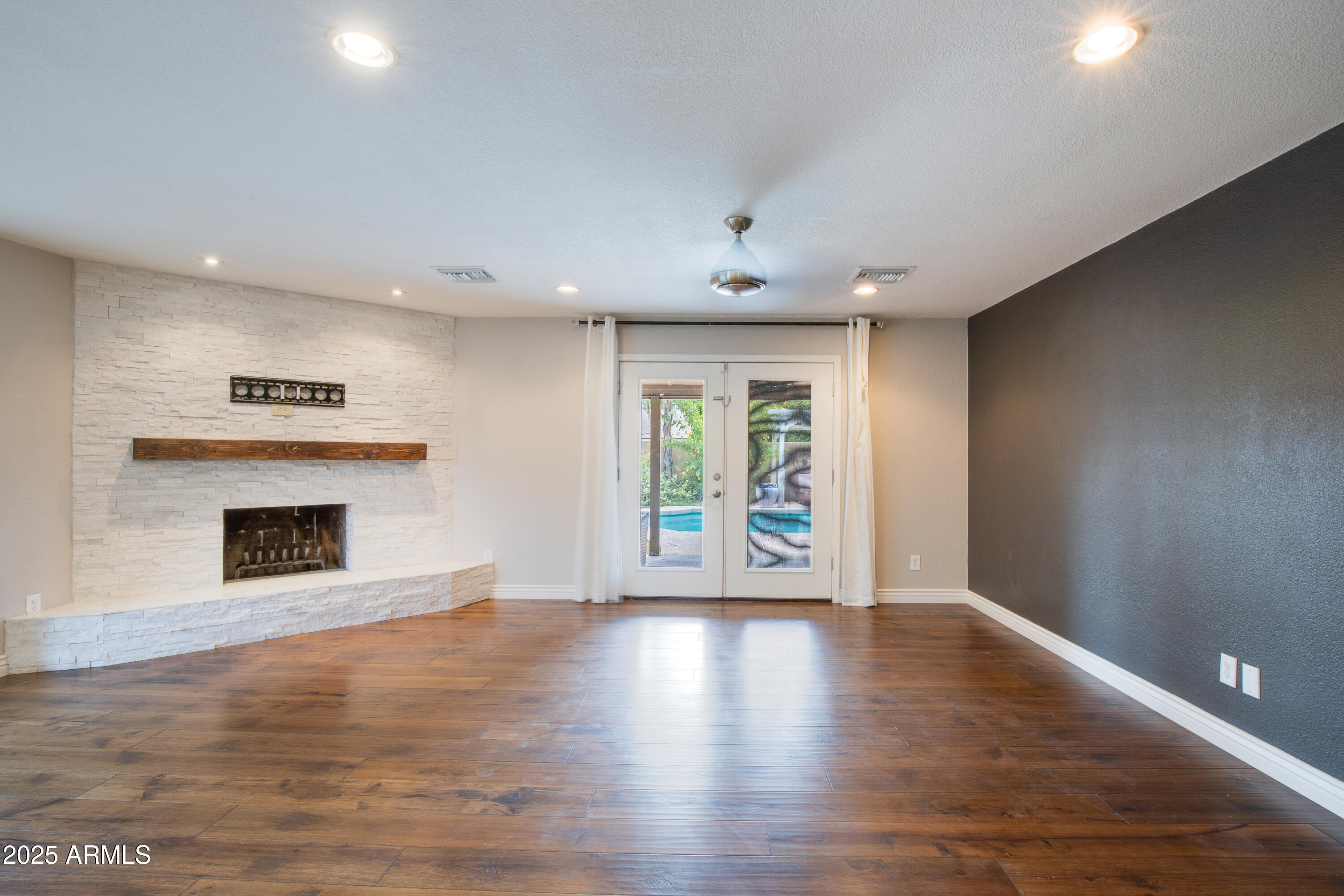 5317 East Kathleen Road Scottsdale, AZ 85254 - Photo 5 of 16 5317 E Kathleen-5