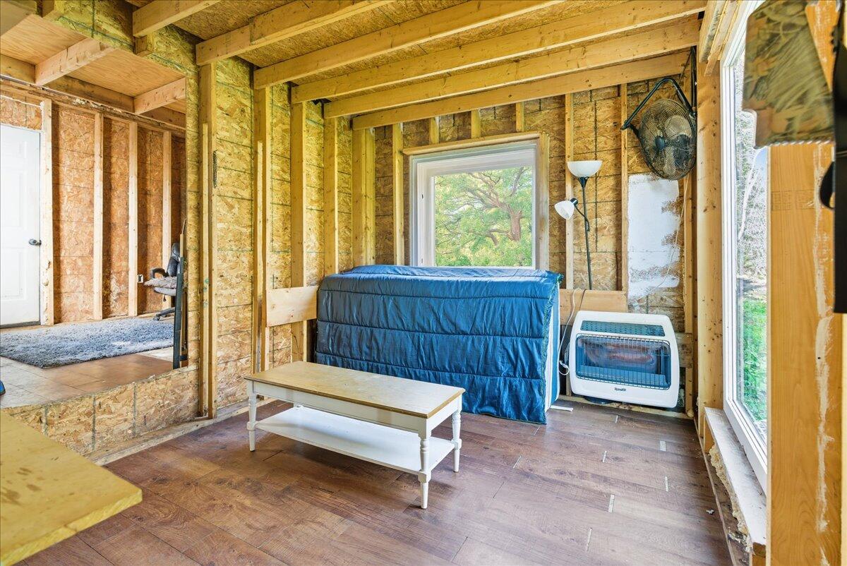 463 Clover Mill Road Farmington, ME 04938 - Photo 28 of 29 Living Space